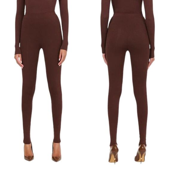 Naked Wardrobe The NW High Waisted Legging Chocolate Brown Size XS NWOT $48 MSRP - Picture 1 of 6